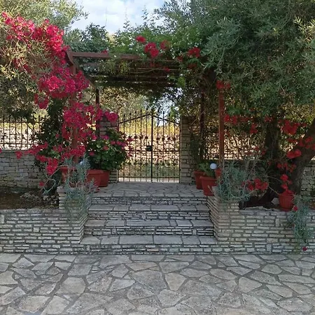 Olive Garden, Kastanida - Paxoi *