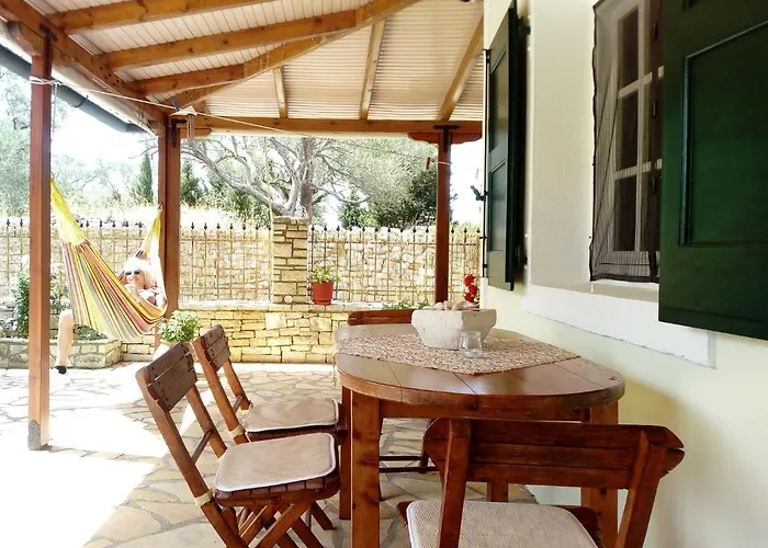 Olive Garden, Kastanida - Paxoi Daire Gaios