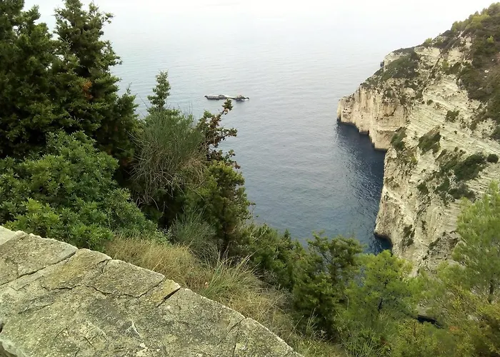Olive Garden, Kastanida - Paxoi Daire Gaios