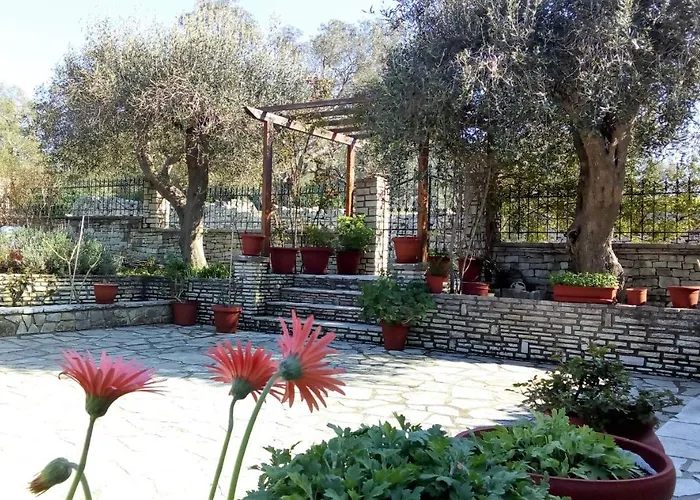 Olive Garden, Kastanida - Paxoi Gaios